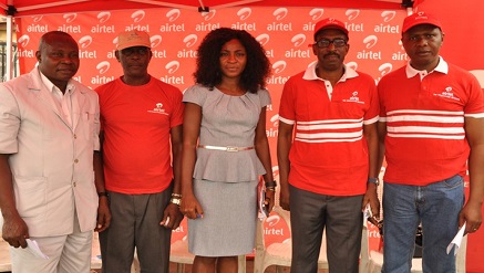 (L-r): Kunle Balogun, head, Community Service, Lagos Mainland; Chief Oladipupo Arowoloju, Baale, Ilaje Community; Tawa Bolarin, director, Entreprise Business, Airtel Nigeria; Femi Agbesanwa, agency secretary, Lagos State AIDS Control Agency (LSACA), and Dr. Oladipupo Fisher, head, Project, Lagos State AIDS Control Agency (LSACA), at the Airtel/LSACA HIV/AIDS awareness outreach in Ilaje Community in December, 2016.